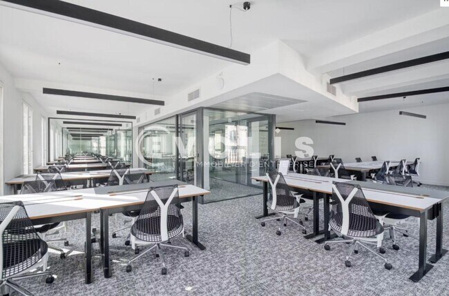 Plus de détails pour Bureau à louer