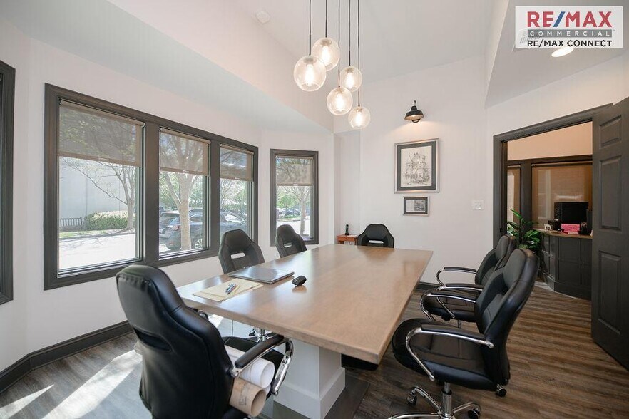181-183 Herman Melville Ave, Newport News, VA à vendre - Photo de l’immeuble – Image 2 sur 40