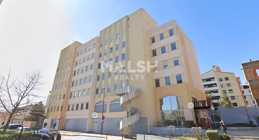 Bureau dans Roanne à louer - Photo de l’immeuble – Image 1 sur 14