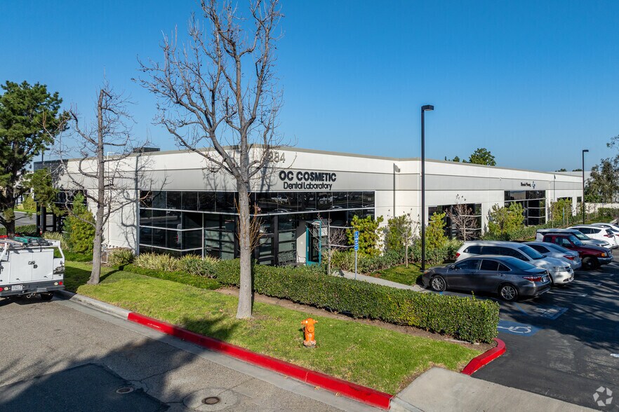 2284 N Glassell St, Orange, CA à louer - Photo de l’immeuble – Image 3 sur 6