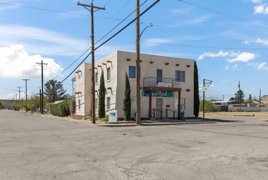 600 Austin St, Truth Or Consequences, NM à vendre - Photo principale – Image 1 sur 42
