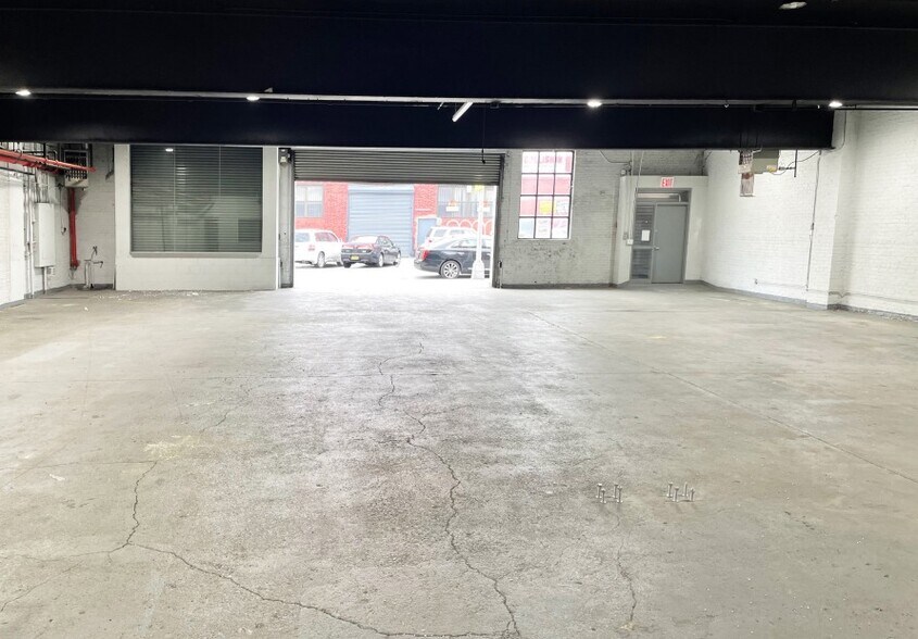 4330 36th St, Long Island City, NY à louer - Photo intérieure – Image 2 sur 2