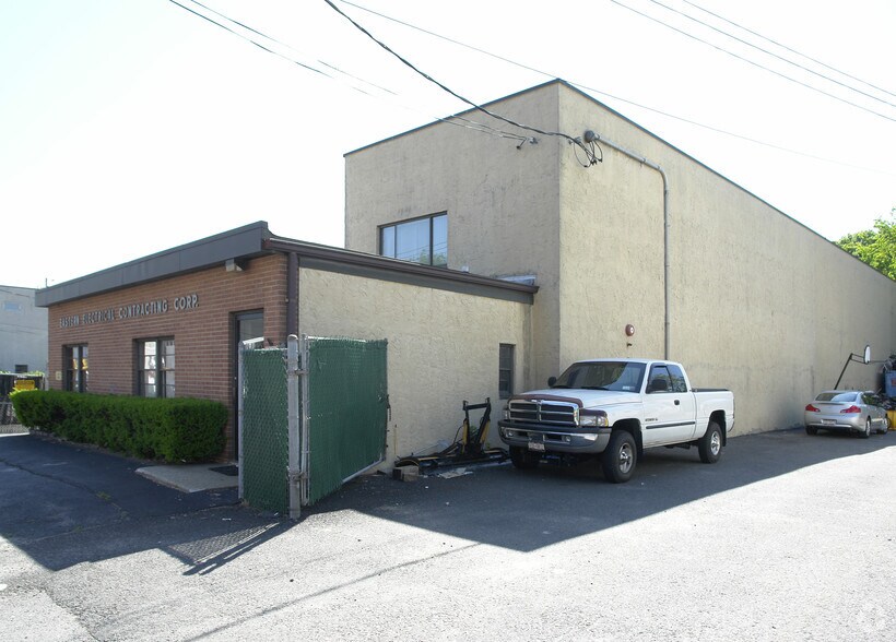 96-98 Fulton St, White Plains, NY à louer - Photo de l’immeuble – Image 3 sur 12