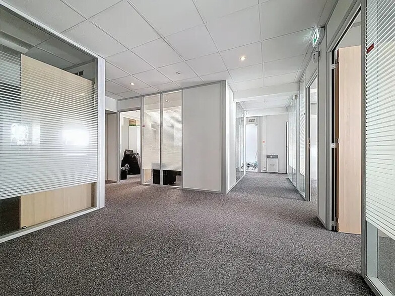 Bureau dans Paris à louer - Photo de l’immeuble – Image 1 sur 22