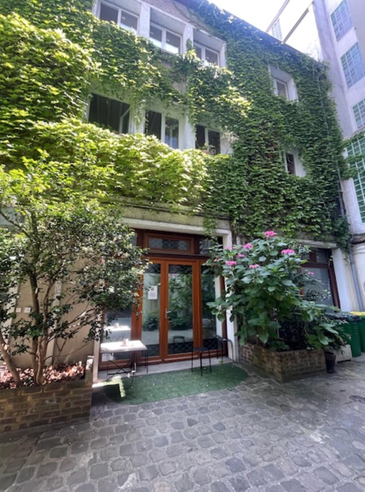 35 Rue Vergniaud, Paris à louer Photo de l’immeuble– Image 1 sur 17