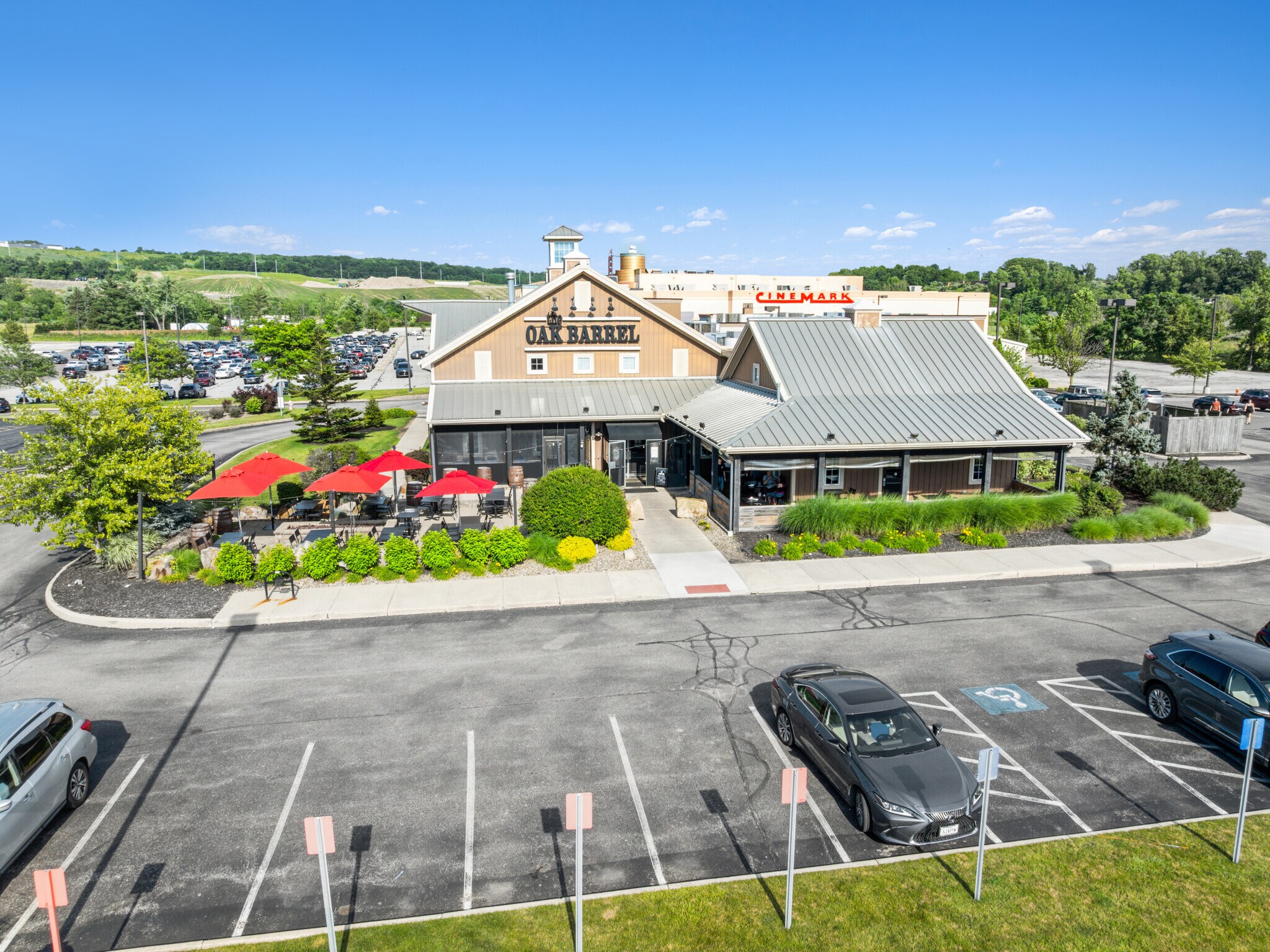5975 Canal Rd, Valley View, OH à vendre Photo principale– Image 1 sur 6