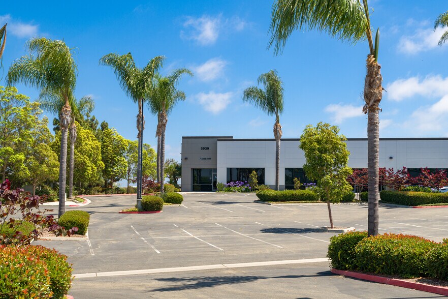 5937 Darwin Ct, Carlsbad, CA à louer - Photo de l’immeuble – Image 2 sur 6