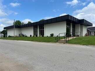 Plus de détails pour 218 W Main St, Auburn, KY - Bureau à vendre
