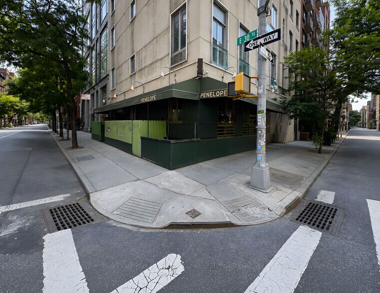 157-159 Lexington Ave, New York, NY à louer - Photo de l’immeuble – Image 2 sur 9
