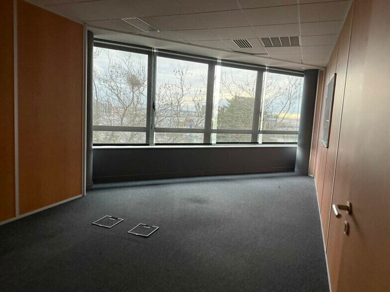 Local commercial dans Le Havre à louer - Photo intérieure – Image 3 sur 25