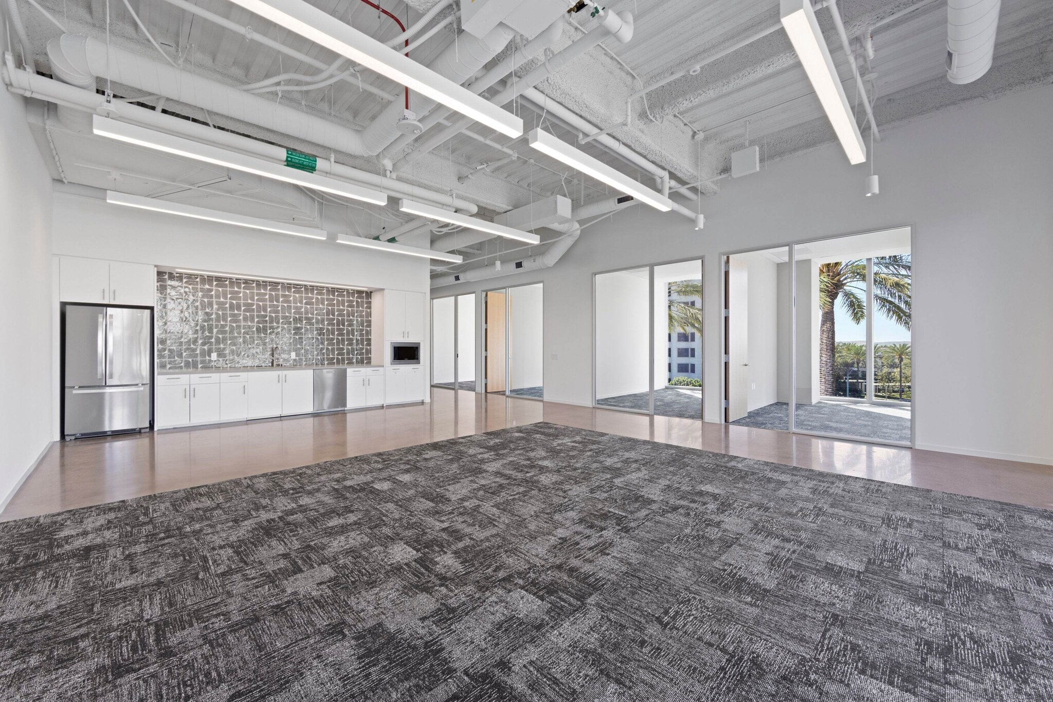 400 Spectrum Center Dr, Irvine, CA à louer Photo intérieure– Image 1 sur 6