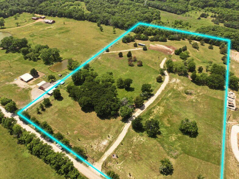 627 Homer Smith Rd, Van Alstyne, TX à vendre - Photo de l’immeuble – Image 2 sur 24