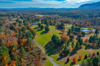 Plus de détails pour 685 S Egremont Rd, Great Barrington, MA - Sports et loisirs à vendre