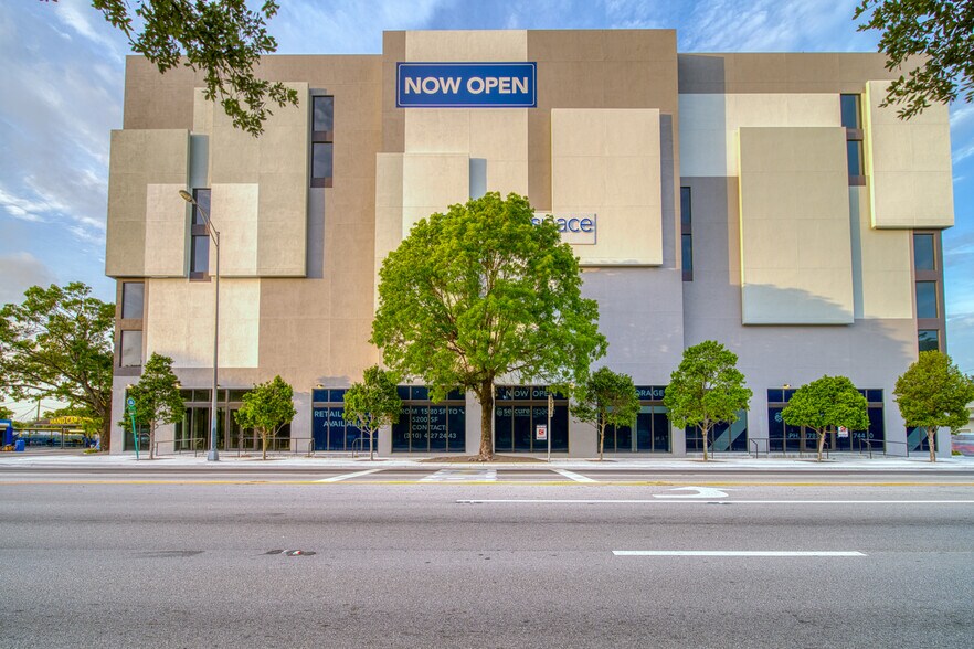 5402 W Flagler St, Coral Gables, FL à louer - Photo de l’immeuble – Image 1 sur 29