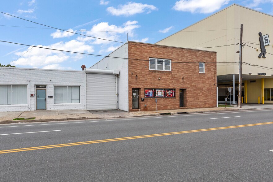 625-633 W Merrick Rd, Valley Stream, NY à louer - Photo de l’immeuble – Image 2 sur 11