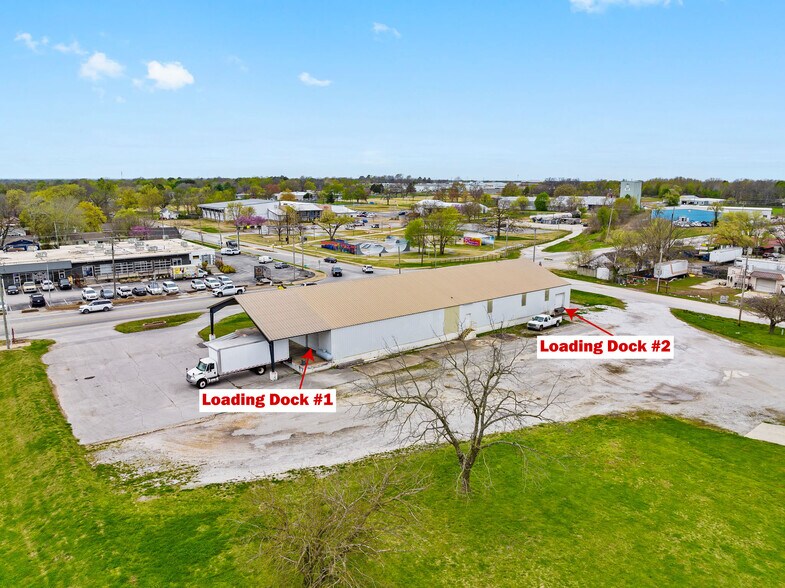 721 N 2nd St, Rogers, AR à louer - Photo de l’immeuble – Image 2 sur 44
