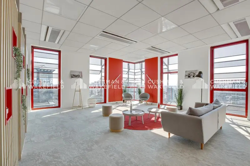Bureau dans Montigny-le-Bretonneux à louer Photo intérieure– Image 1 sur 7