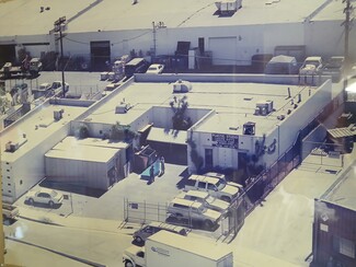 Plus de détails pour 13438 Wyandotte St, Van Nuys, CA - Industriel/Logistique à louer