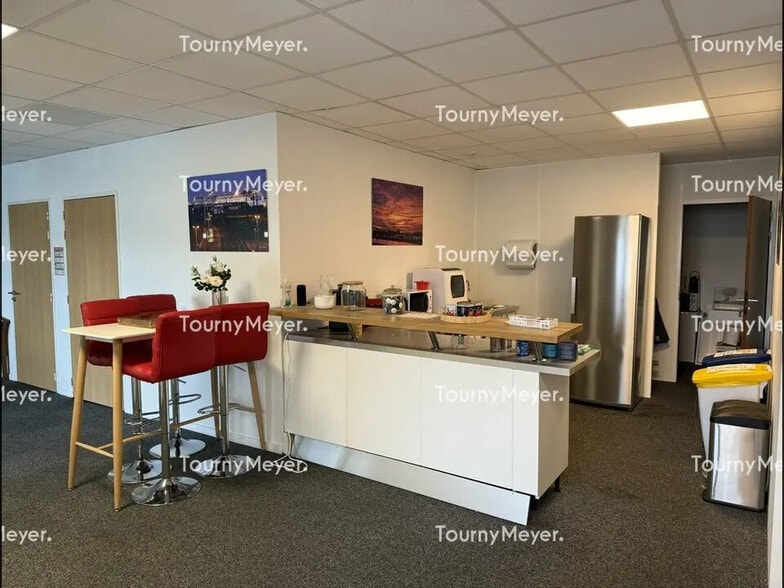 275 Boulevard Marcel Paul, Saint-Herblain à louer - Photo de l’immeuble – Image 3 sur 5