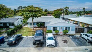 Plus de détails pour 5861 NE 18th Ave, Fort Lauderdale, FL - Logement à vendre