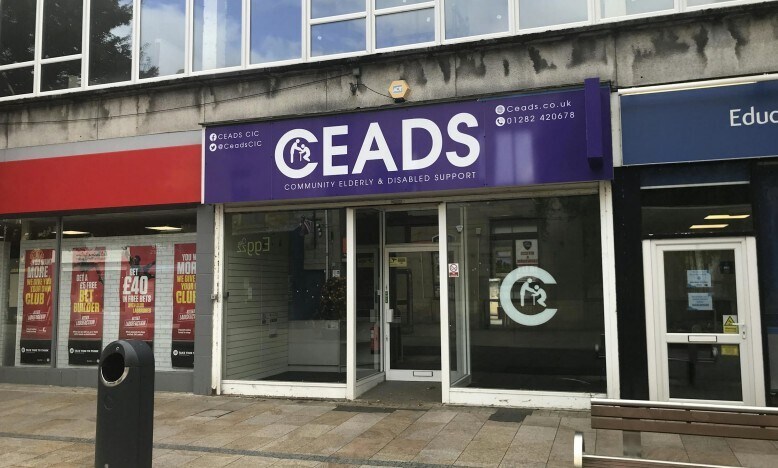 24 Parker Ln, Burnley à louer Photo de l’immeuble– Image 1 sur 3