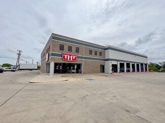 Plus de détails pour 3940 N Panam Expy, San Antonio, TX - Industriel/Logistique à louer