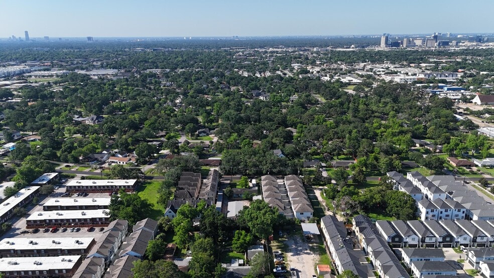 9408-9410 Campbell Rd, Houston, TX à vendre - Photo principale – Image 2 sur 11