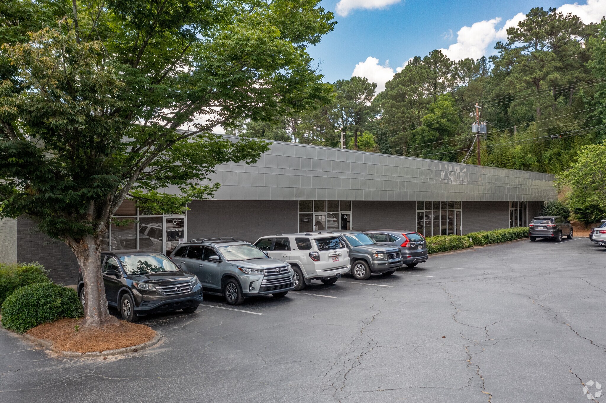 2144-2148 Hills Ave NW, Atlanta, GA à louer Photo de l’immeuble– Image 1 sur 7