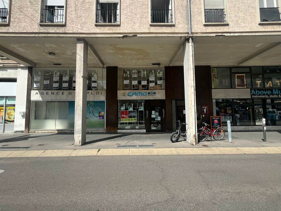 Local commercial dans Strasbourg à vendre Photo de l’immeuble– Image 1 sur 6