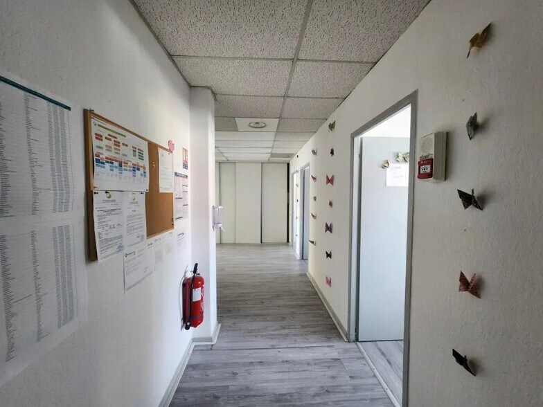 Bureau dans Montpellier à louer - Photo de l’immeuble – Image 2 sur 18