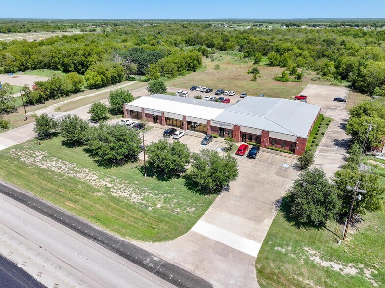 2525 E Highway 175, Kaufman, TX à vendre - Photo de l’immeuble – Image 3 sur 18