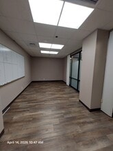 4045 Spencer St, Las Vegas, NV à louer Photo intérieure– Image 1 sur 5