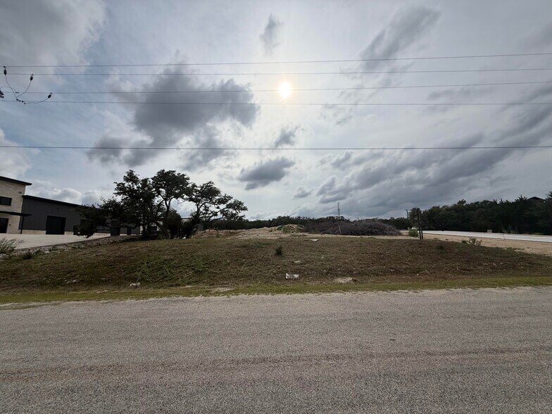 551 Texas 46, Boerne, TX à vendre - Photo de l’immeuble – Image 1 sur 5