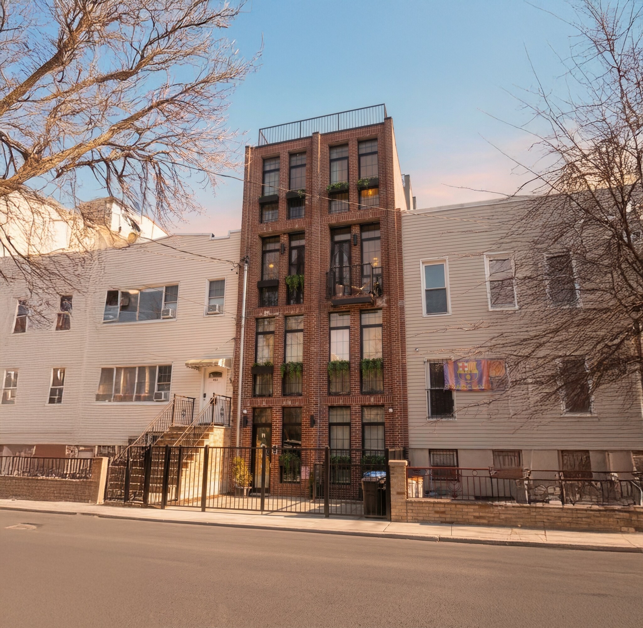 452 Harman St, Brooklyn, NY à vendre Photo de l’immeuble– Image 1 sur 5
