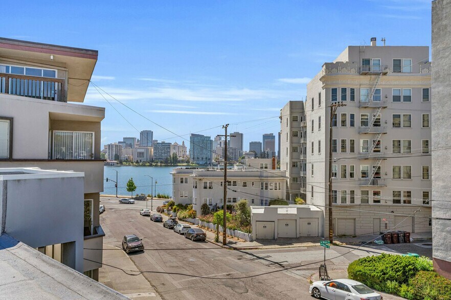 262 Hanover Ave, Oakland, CA à vendre - Photo de l’immeuble – Image 3 sur 35