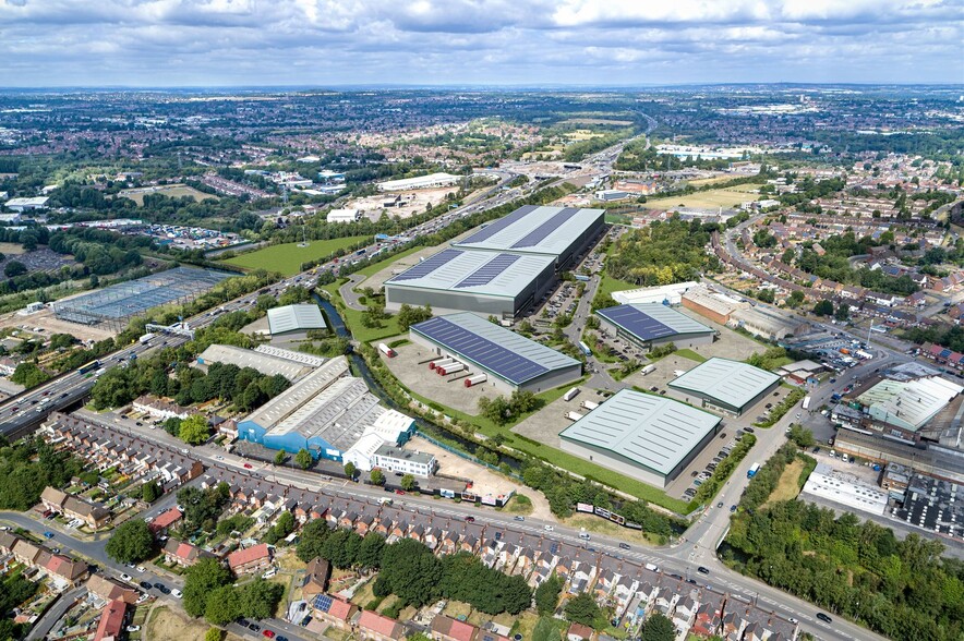 Reservoir Place, Walsall à louer - Photo de l’immeuble – Image 1 sur 1