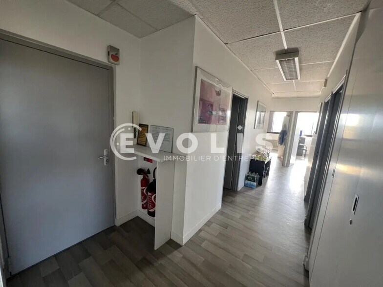 15 Rue De L'Universite, Noisy-le-Grand à louer - Photo de l’immeuble – Image 3 sur 23