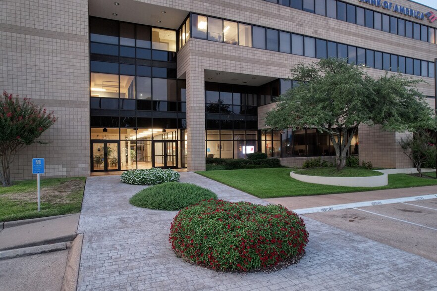 3301 Golden Rd, Tyler, TX à vendre - Photo de l’immeuble – Image 2 sur 28