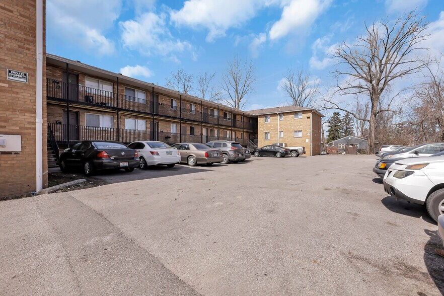 1928 Agler Rd, Columbus, OH à vendre - Photo de l’immeuble – Image 3 sur 31