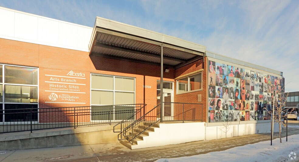 10550 107th St NW, Edmonton, AB à louer - Photo de l’immeuble – Image 3 sur 4