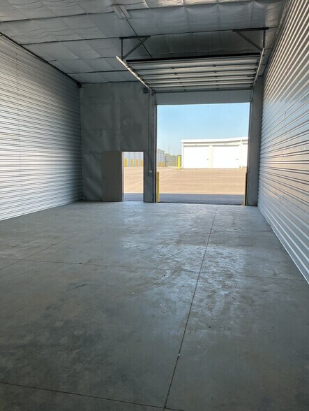 19380 Webster st, Spring Hill, KS à louer - Photo de l’immeuble – Image 1 sur 9