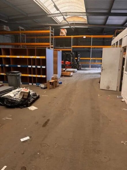 Bureau dans Lagny-sur-Marne à louer - Photo de l’immeuble – Image 3 sur 6