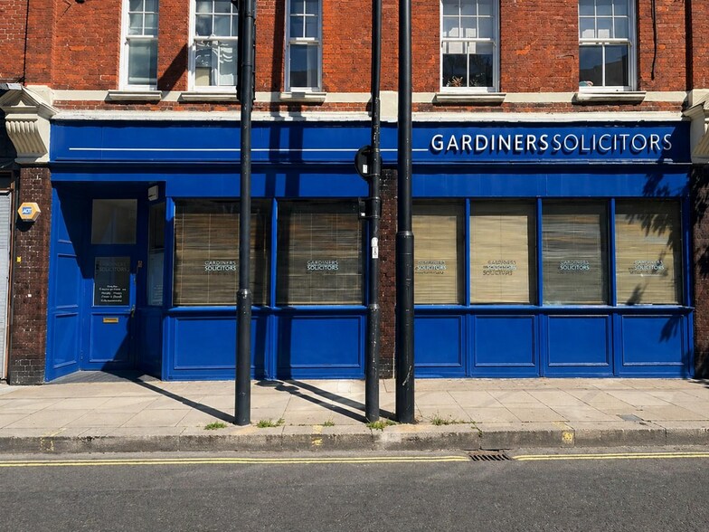 19-21 North End Rd, Londres à louer - Photo de l’immeuble – Image 1 sur 4