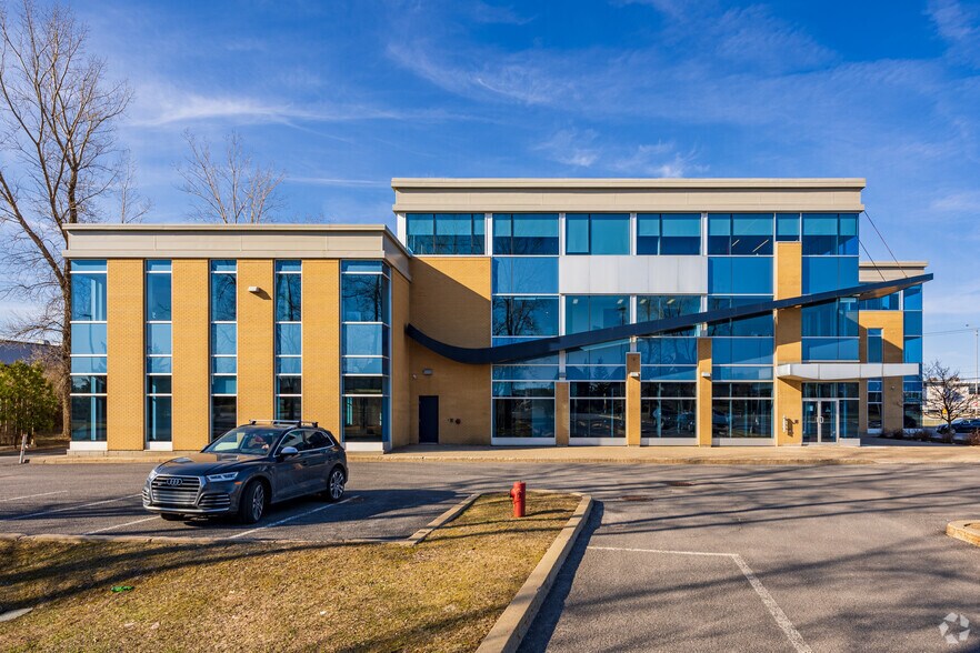 4255 Boul Lapinière, Brossard, QC à louer - Photo de l’immeuble – Image 2 sur 20