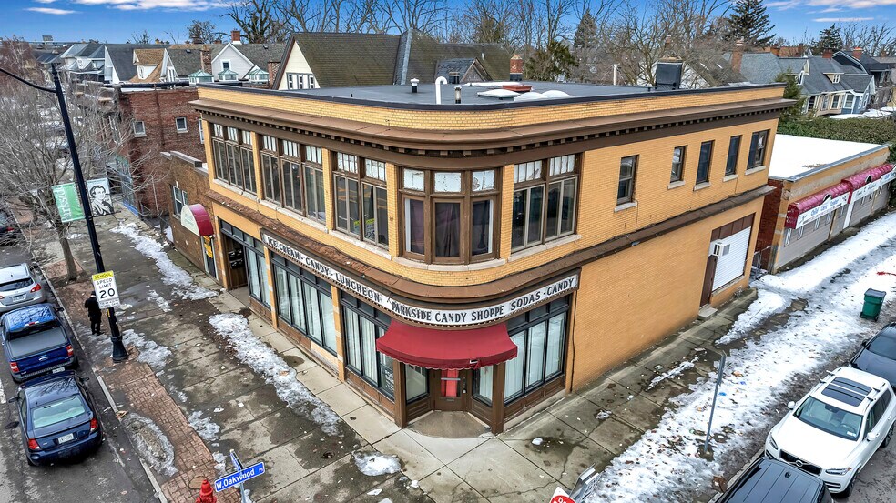 2302 Main St, Buffalo, NY à vendre - Photo de l’immeuble – Image 3 sur 48