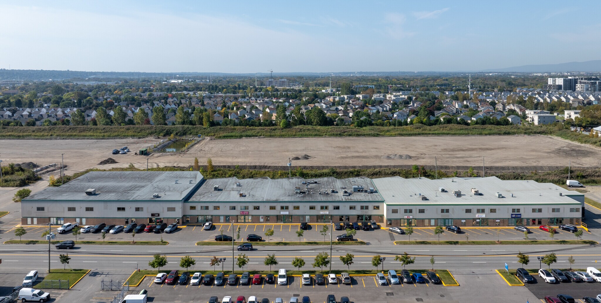 625-669 Av Godin, Québec, QC à louer Photo de l’immeuble– Image 1 sur 4