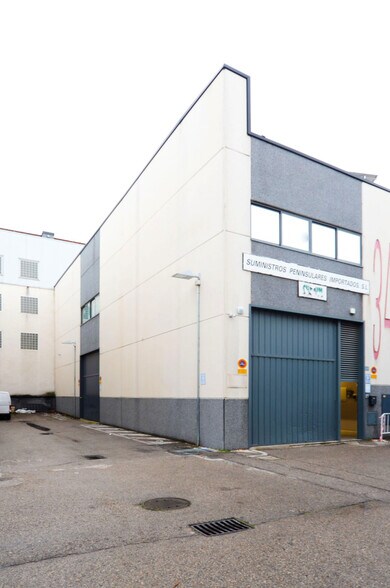 Industriel/Logistique dans Alcorcón, Madrid à louer - Photo de l’immeuble – Image 1 sur 5