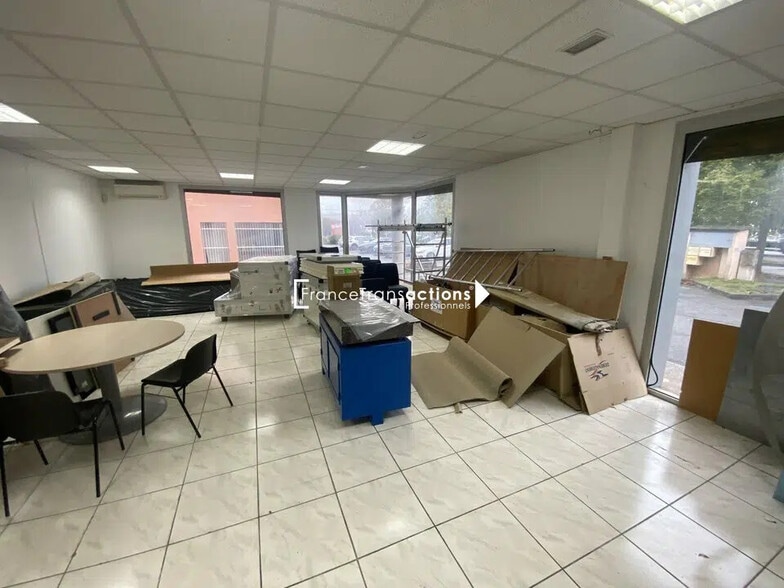 Local commercial dans Saint-Orens-de-Gameville à louer - Photo de l’immeuble – Image 2 sur 3