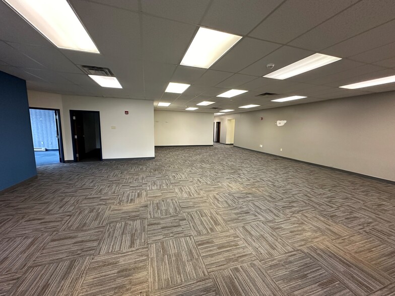 90 Goodway Dr, Rochester, NY à louer - Photo intérieure – Image 2 sur 7