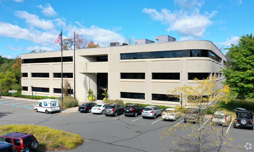 20 Batterson Park Rd, Farmington, CT à louer - Photo de l’immeuble – Image 2 sur 6